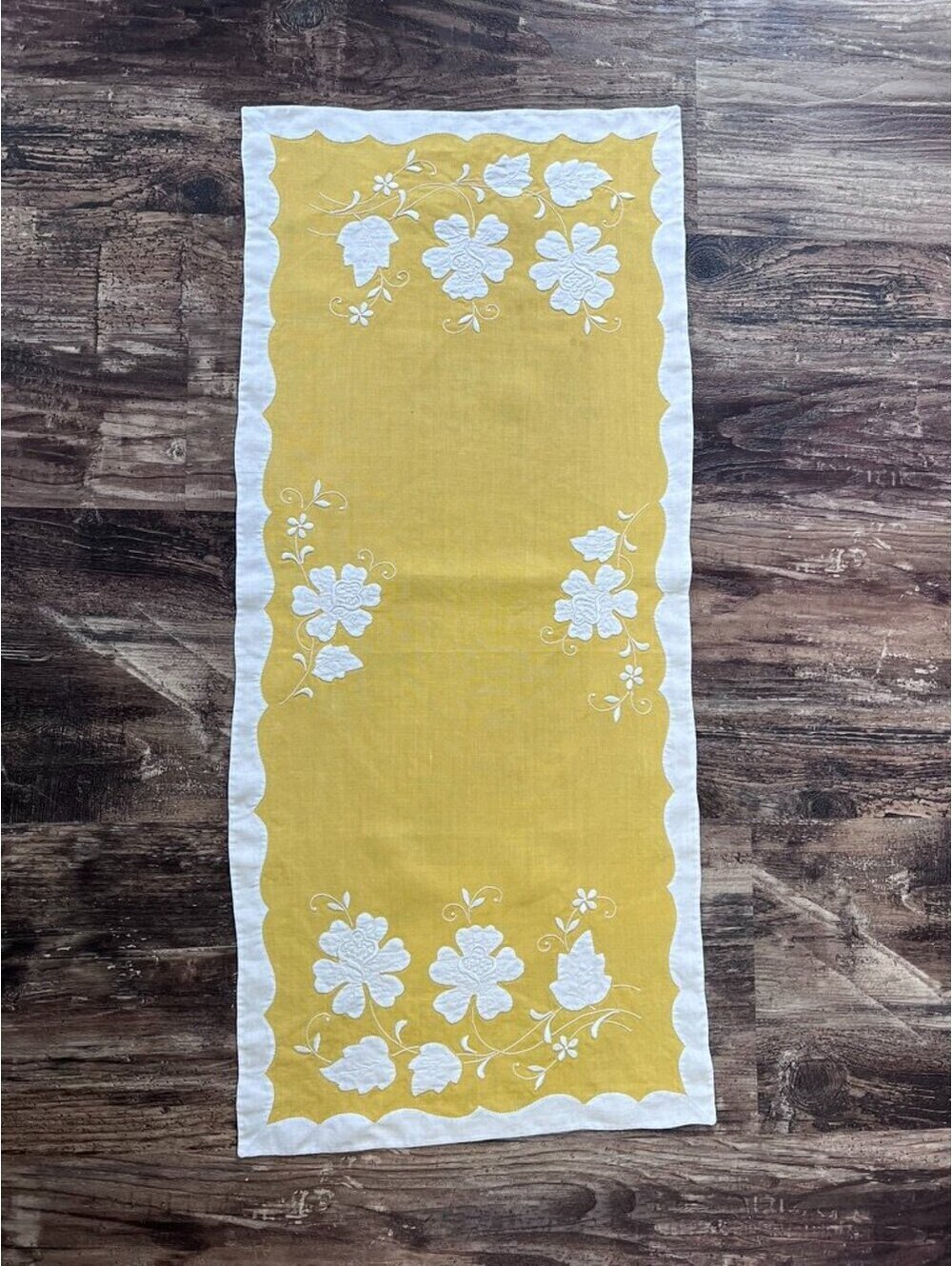 Vintage Yellow Linen Table Runner, White Floral Appliqué Runner, MCM